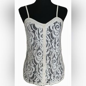 UO Kimchi Blue Off-White Floral Lace Sweetheart Tank Top